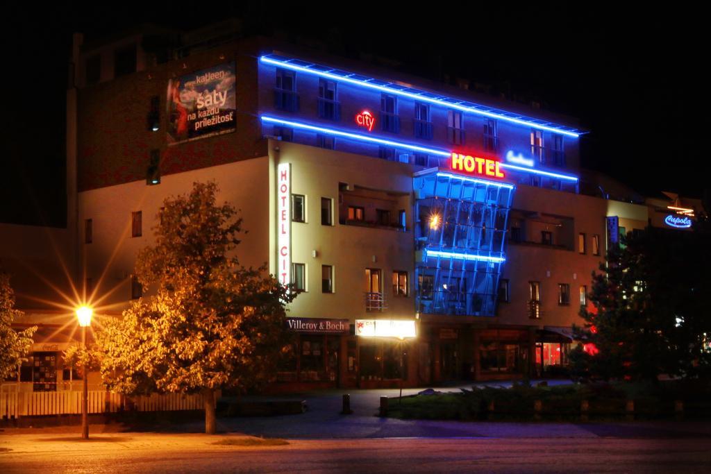 City Hotel Nitra With Free Parking 외부 사진