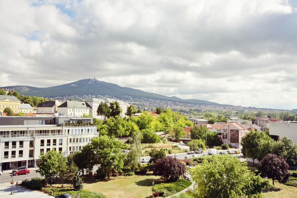 City Hotel Nitra With Free Parking 외부 사진
