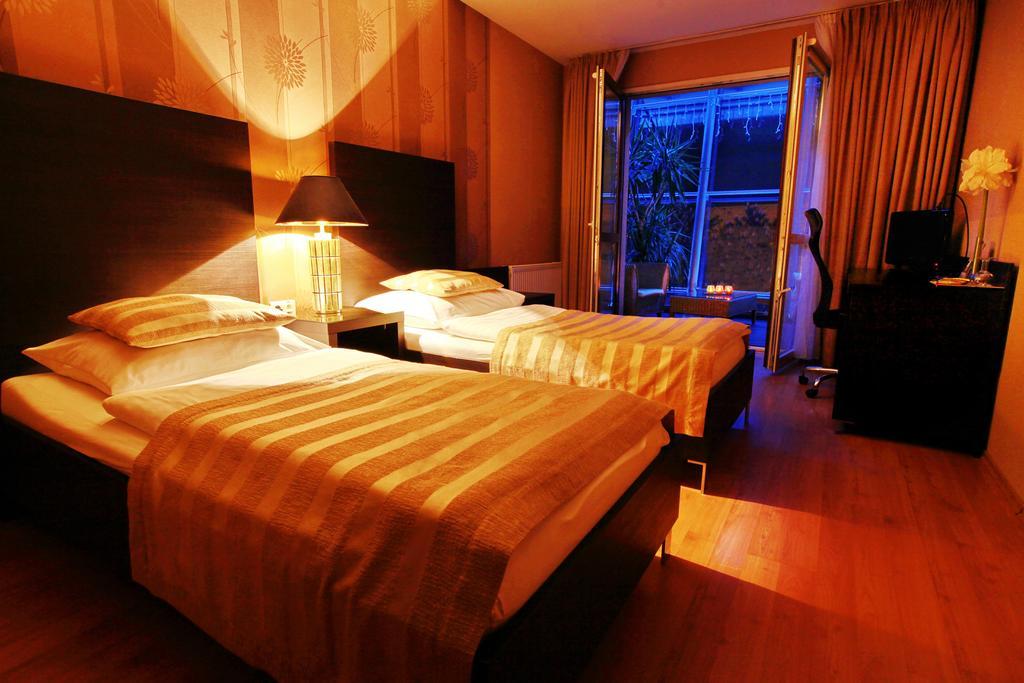 City Hotel Nitra With Free Parking 객실 사진