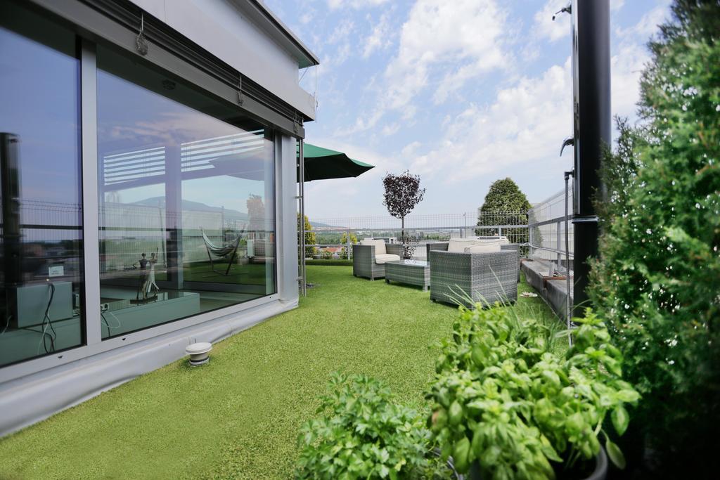 City Hotel Nitra With Free Parking 외부 사진